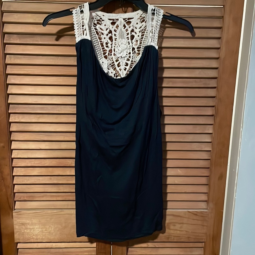 banana republic navy tank top, size M